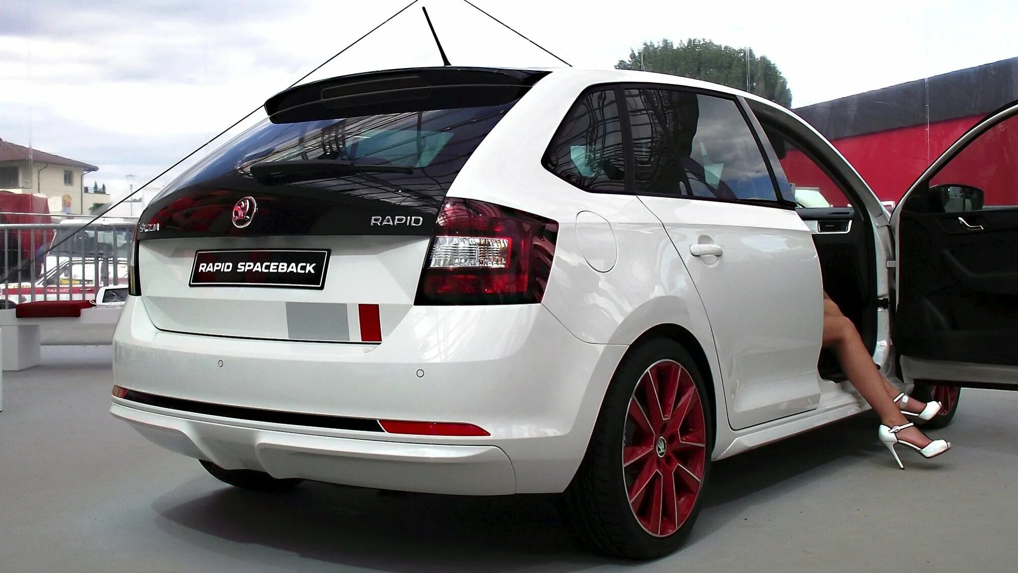 Рапид тюнинг фото Skoda rapid tuning LkbAuto.ru