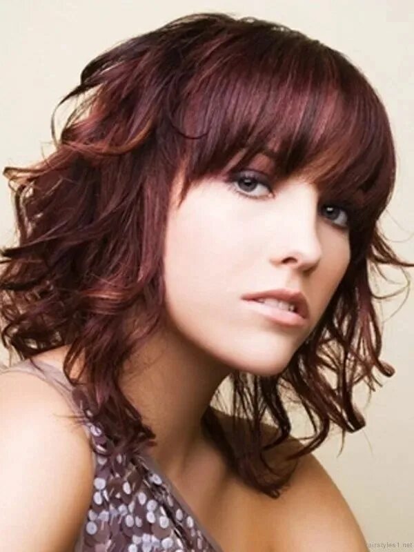 Рапсодия женская стрижка фото 30 süße Styles mit lockigem Haar und Pony Curly hair with bangs, Medium length c