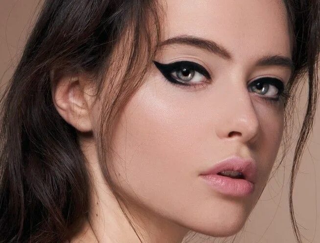 Раскосые глаза фото Perfect Winged Eyeliner Stamp - Achieve the Flawless Look