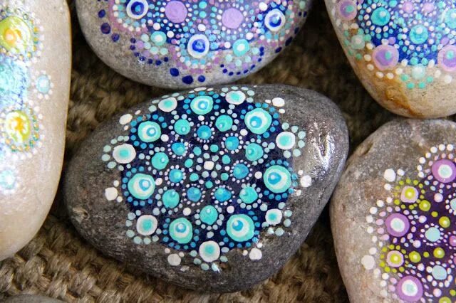 Раскрашенные камни фото Pin en Painted Stones & Rocking It!