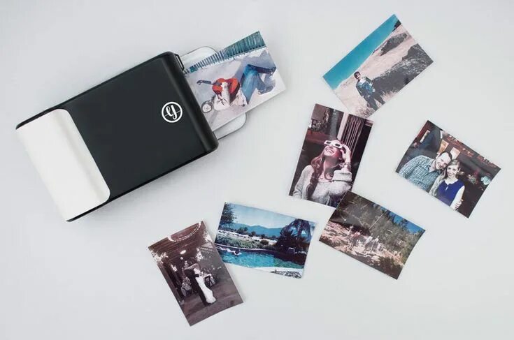 Распечатать фото с телефона новосибирск This Phone Case Prints Instant Photos Like A Polaroid Nomenclatura