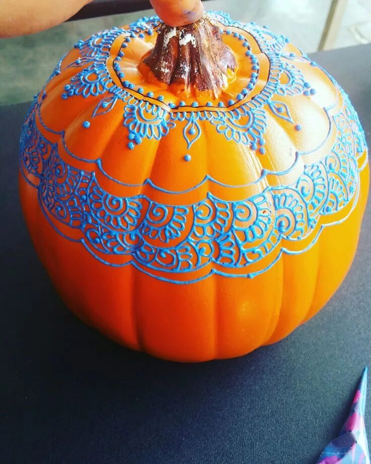 More Tangled Pun'kins Pumpkin, Pumpkin zentangle, Pumpkin carving