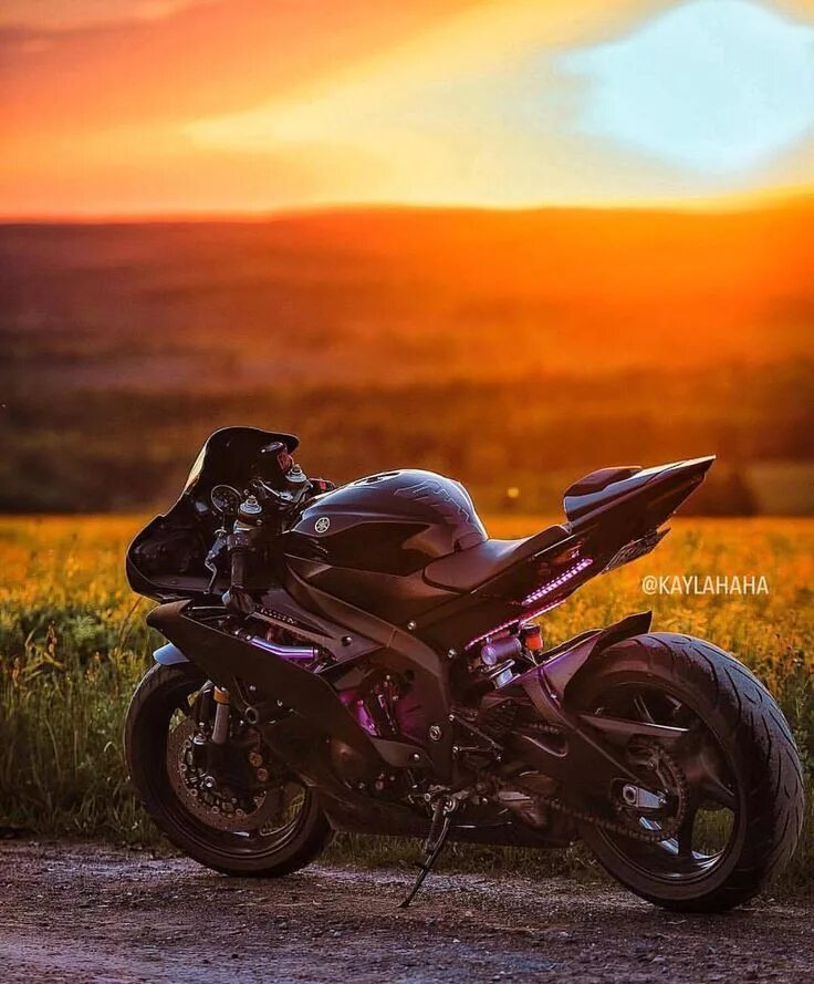 Рассвет мотоцикл фото Beneath The Sunset Yamaha R6 Photography/Owner: @KaylaHaHa #BWL #BikesWithoutLim