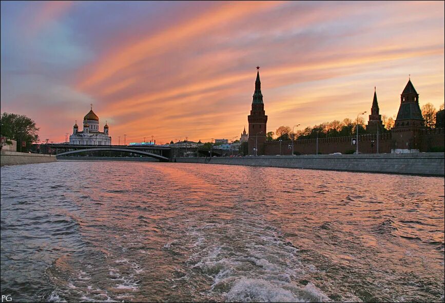 Рассвет на москве реке фото Фото Москва вечерняя. - фотограф Павел Гонтарь - пейзаж, город - ФотоФорум.ру