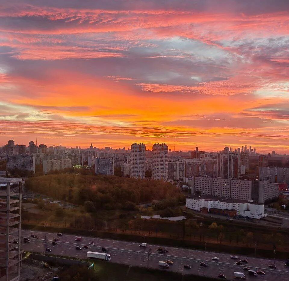 Рассвет сегодня фото Рассвет сейчас москва