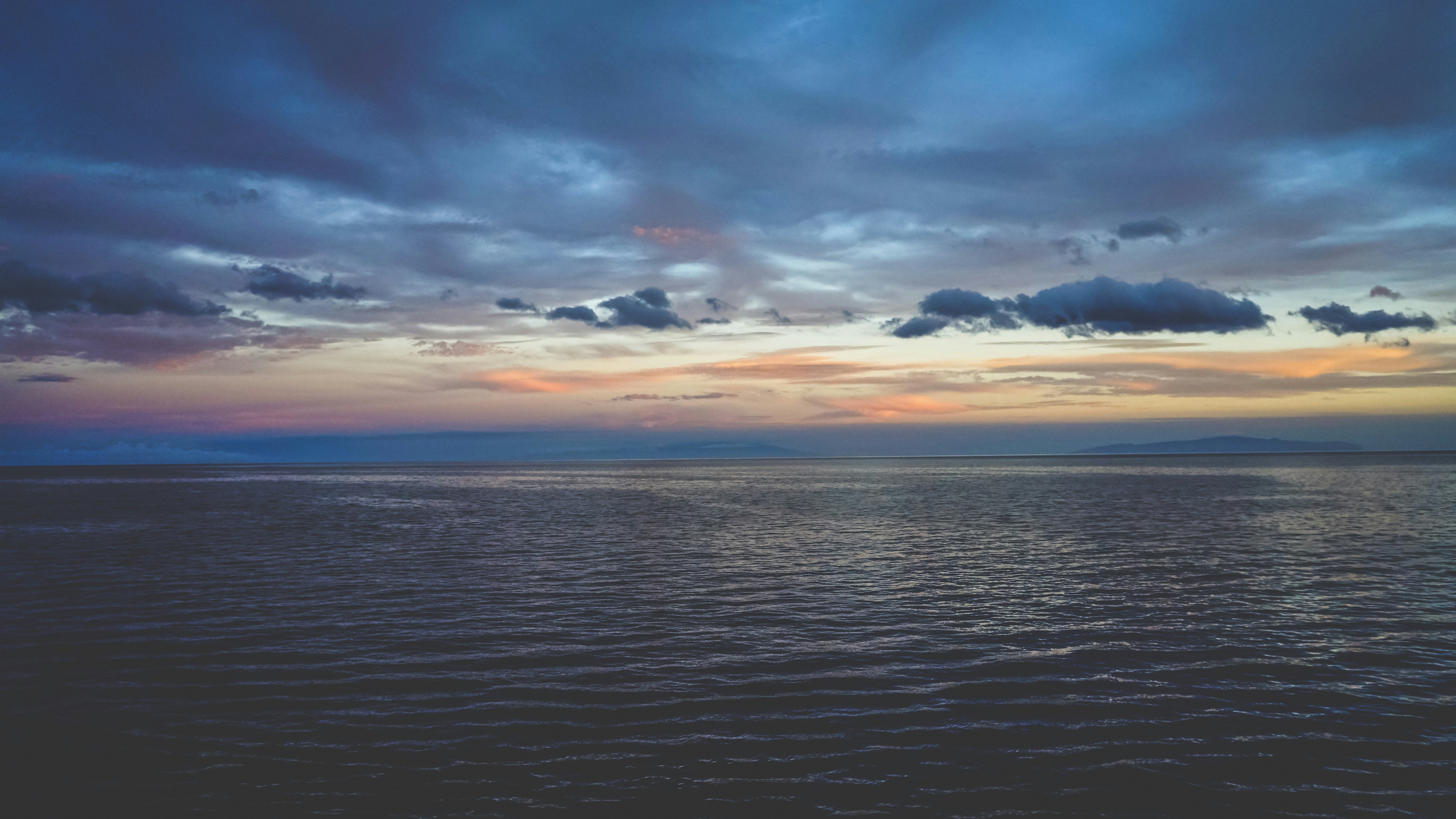 Рассвет вода фото Near the Canary Islands - view at the... HD photo by Hilthart Pedersen (@h3p) on