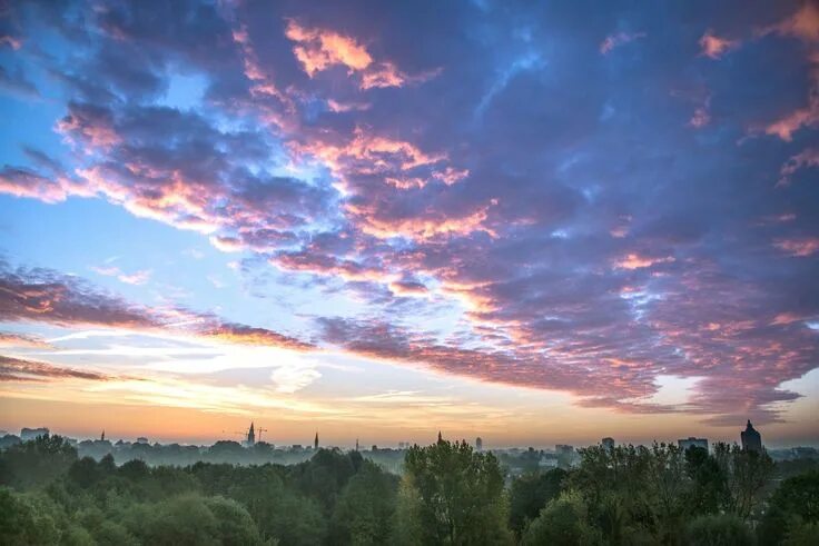 Рассветное небо фото #city #clouds #fog #fogg #groningen #sunrise Netherlands travel, Groningen, Worl