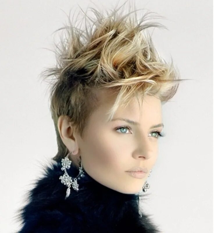 Растрепанная прическа на короткие волосы 20 Short Haircut Ideas: Add Some Spike To Your Short Hair - PoP Haircuts Short s