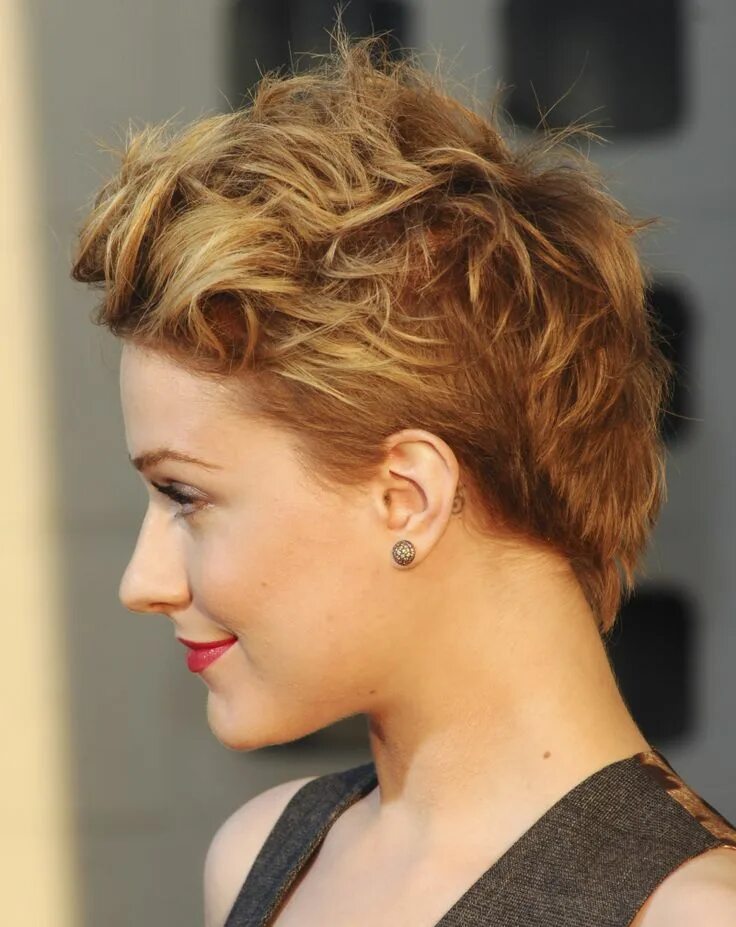 Растрепанная прическа на короткие волосы evan rachel wood cute hair short - Google Search Short hair styles, Pixie hairst