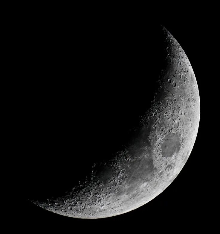 Растущая луна фото Waxing Crescent Moon Explored Crescent moon art, Moon photography, Moon pictures