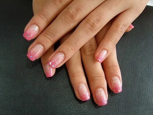 Растяжка на ногтях фото SS100318 Ombre nails glitter, Pink ombre nails, Pretty nails