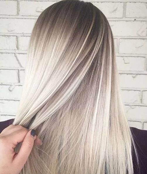 Растяжка на светлых волосах фото shadow root Icy white blonde hair balayage White blonde hair, Balayage hair, Bal