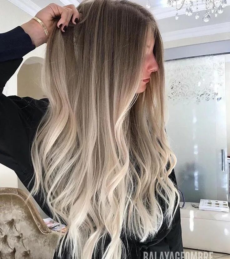 Растяжка светлого цвета фото Maravilhoso Ombre hair blonde, Ombre hair, Balayage hair