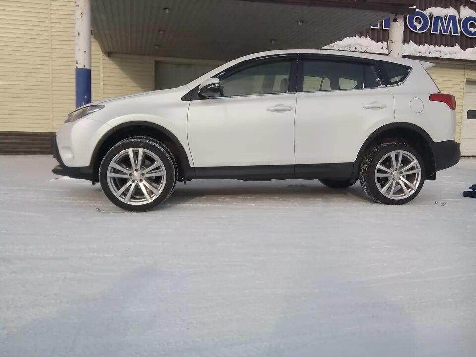 Рав 4 на 19 дисках фото Колёса R-19 - Toyota RAV4 (IV), 2 л, 2013 года тюнинг DRIVE2