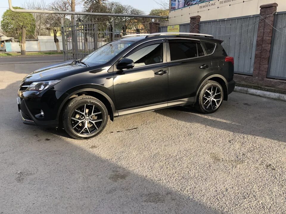 Рав 4 на 19 дисках фото Летние тапки R18 - Toyota RAV4 (IV), 2,5 л, 2013 года колёсные диски DRIVE2