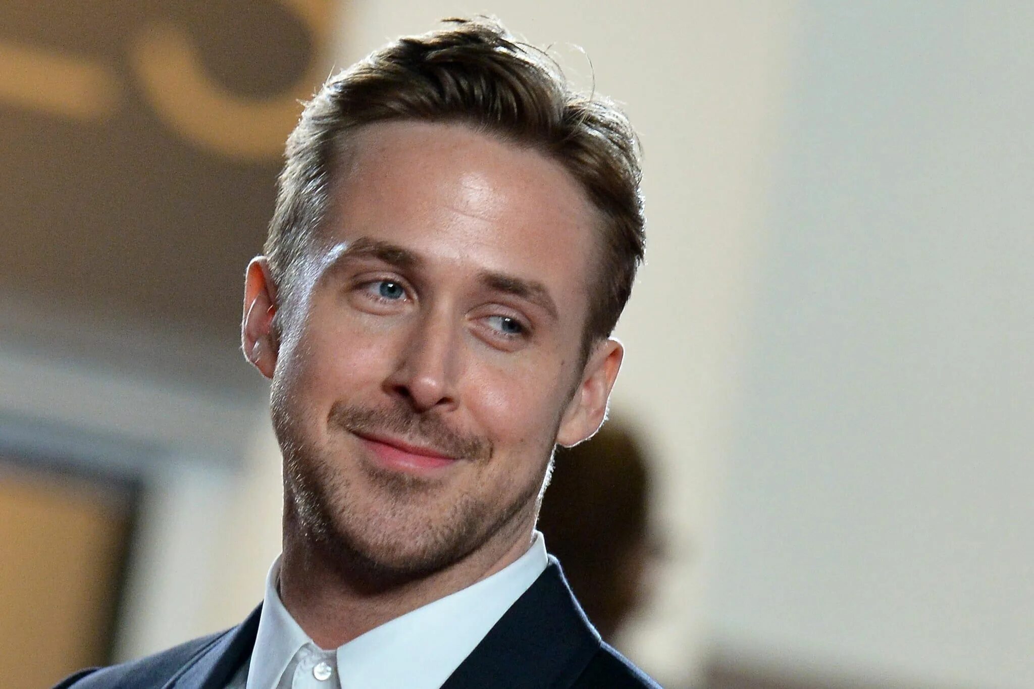 Райан гослинг смешные фото Ryan Gosling Is Reportedly a "Fun Dad" to His 2 Daughters, Esmeralda and Amada R