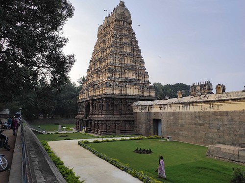 Район фото достопримечательности Interesting photos of Ussoor (India) tourist attractions