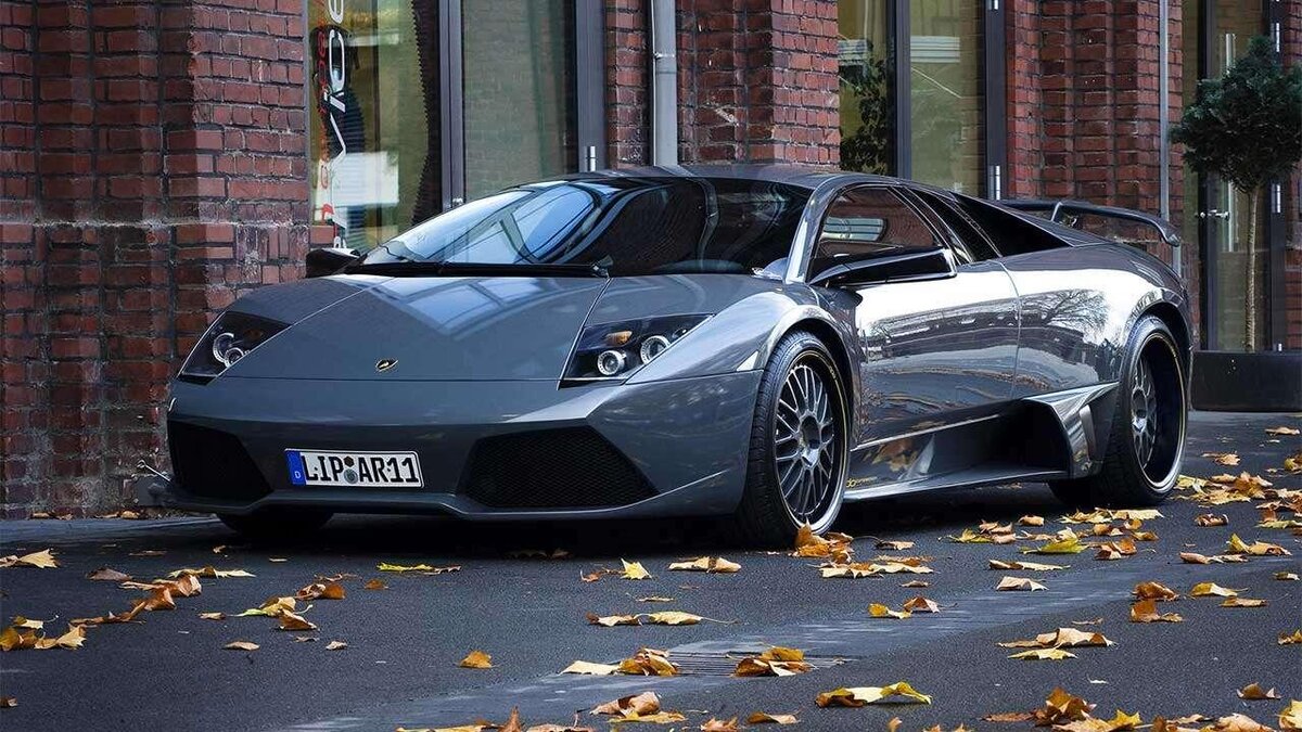 Район машина фото Гараж Джейсона Стэтхэма: на каких машинах "Перевозчик" ездит в жизни Somanyhorse