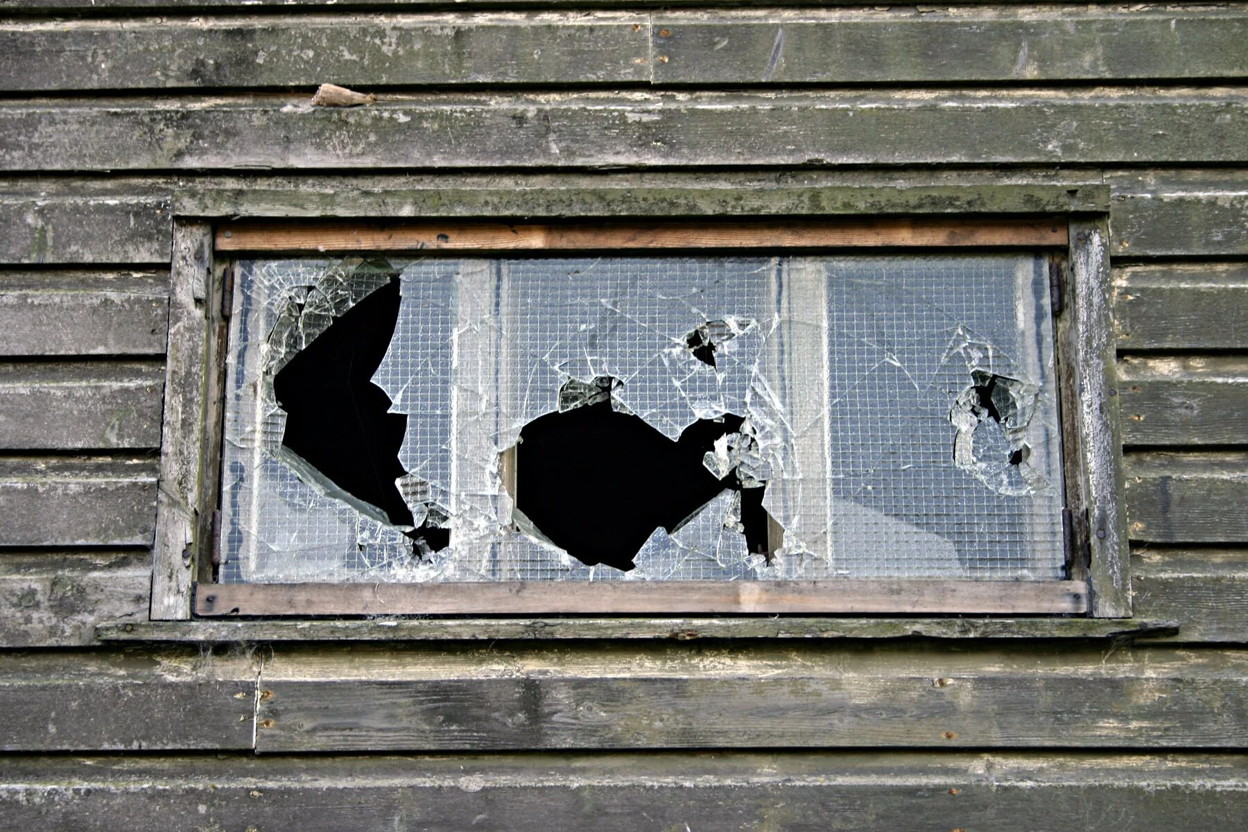 Разбил окно фото Free photo: Smashed window - Broken, Cracks, Frame - Free Download - Jooinn