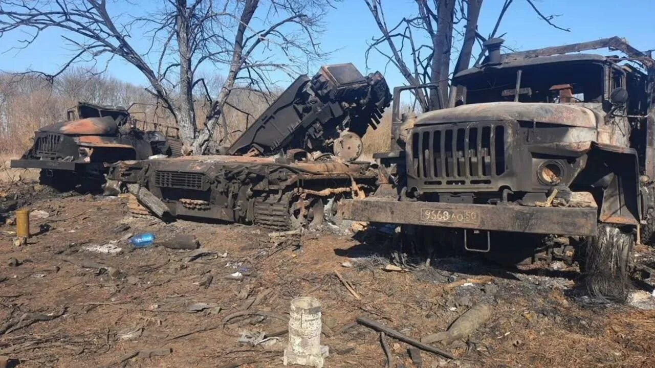 Разбили колонну под курском фото Біля Тростянця Сумської області наші сили оборони знищили колону ворожої техніки