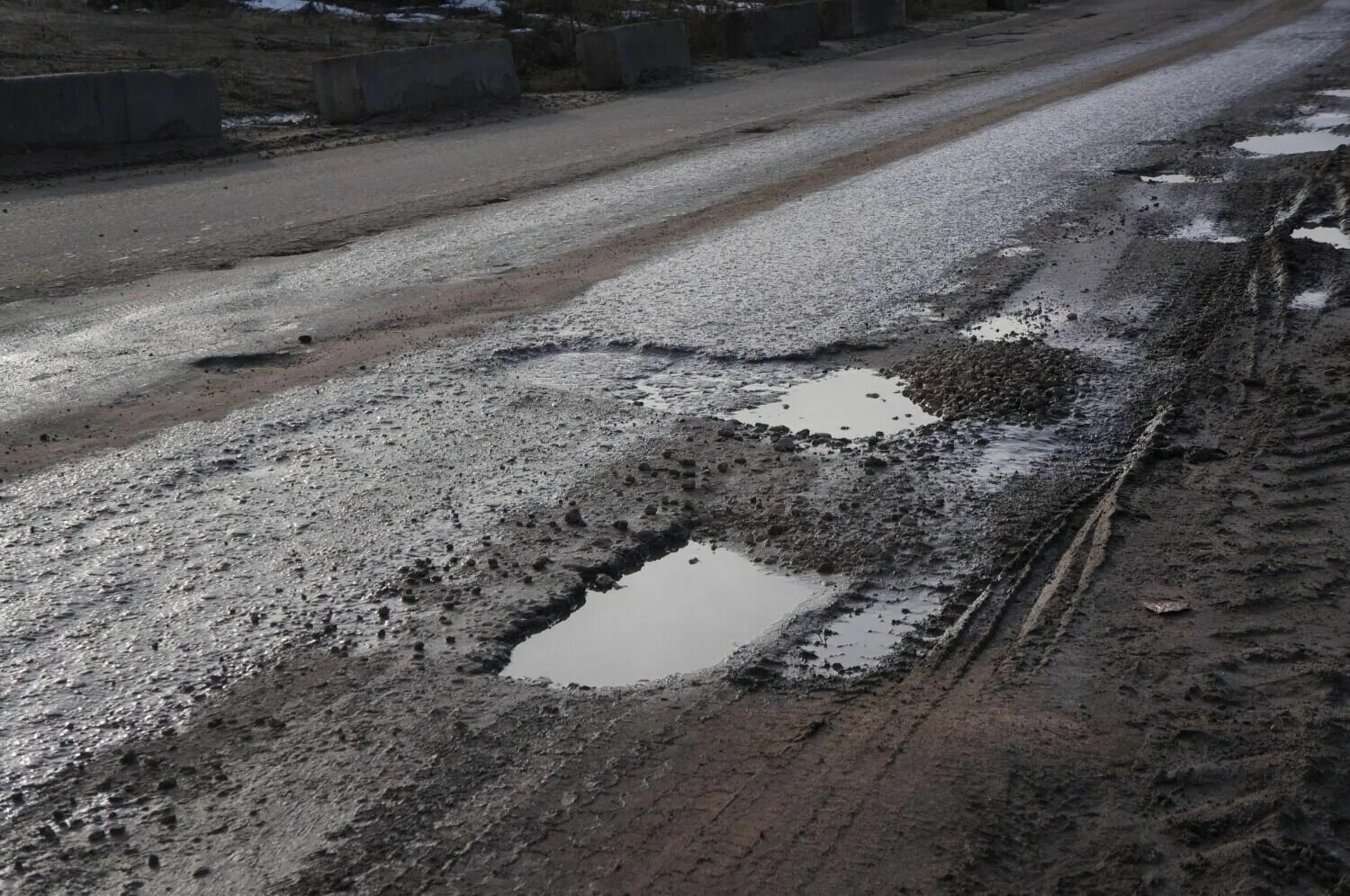 Разбитая дорога фото Шок! Фото разбитых дорог показали в Нижнем Новгороде - Новости Нижнего Новгорода