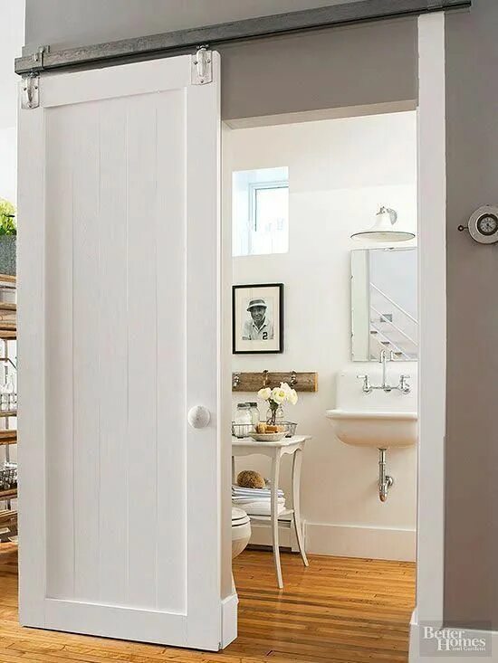 Раздвижная дверь в ванную комнату фото Image result for white paneled sliding interior barn doors Cottage bathroom idea