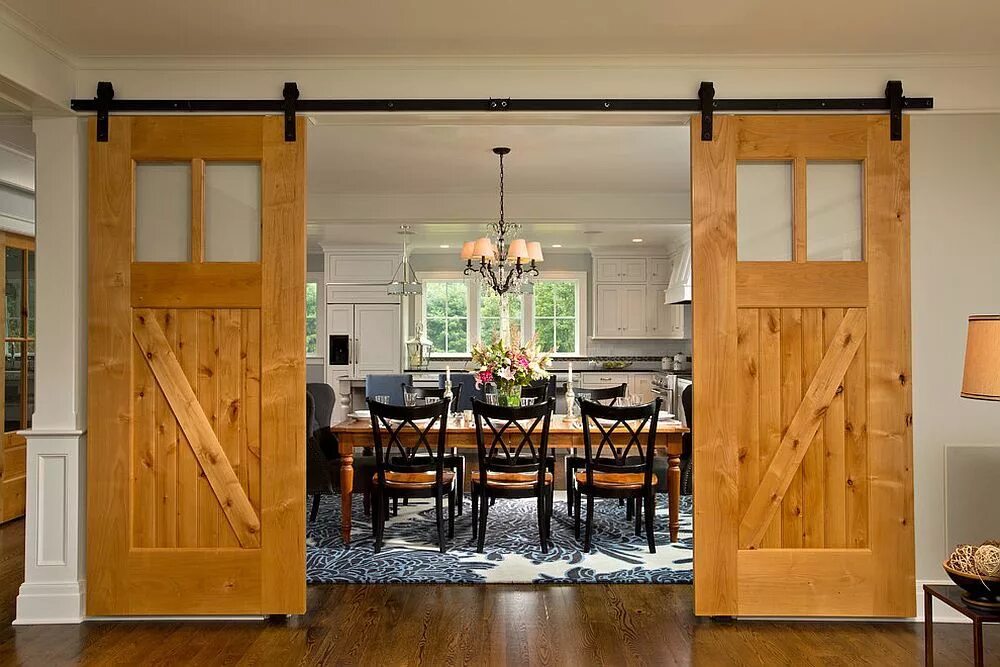 Раздвижные двери своими руками фото 25 Diverse Dining Rooms with Sliding Barn Doors Door design, Barn style sliding 