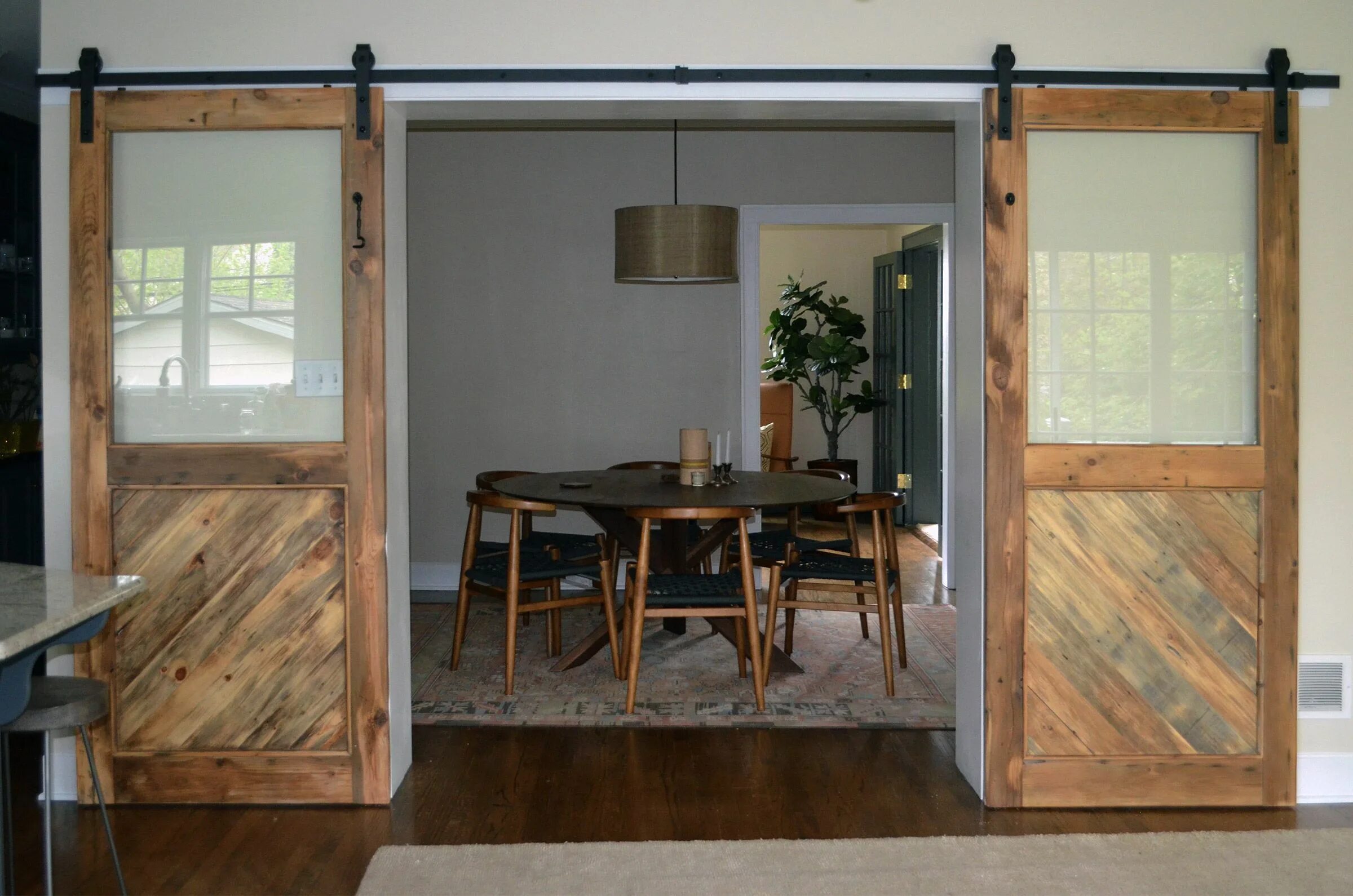 Раздвижные двери в беседку своими руками reclaimed rustic barn wood sliding door custom made Rustic doors, Interior barn 