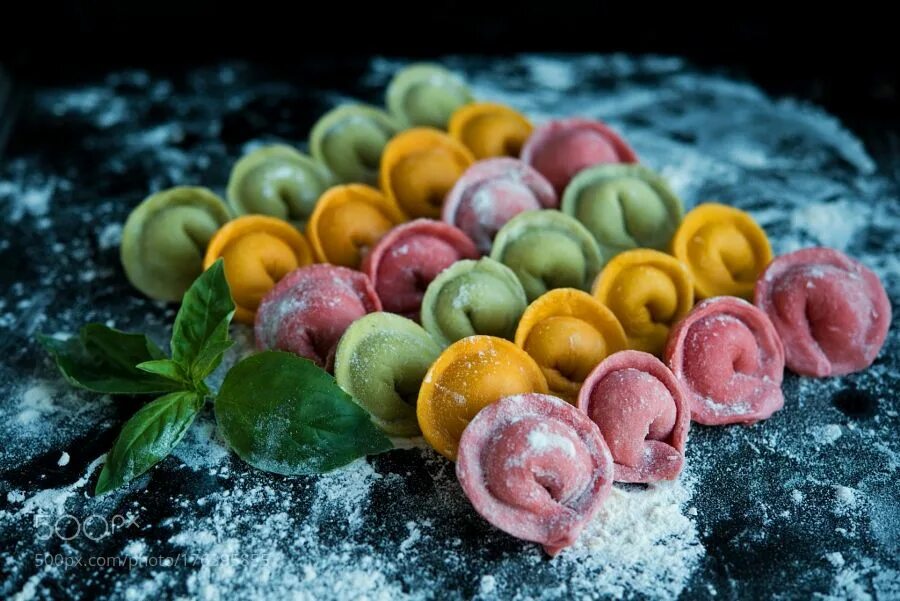 Разноцветные пельмени фото Homemade color pelmeni by na-hal-ka999 Pelmeni, Homemade, Ukrainian recipes