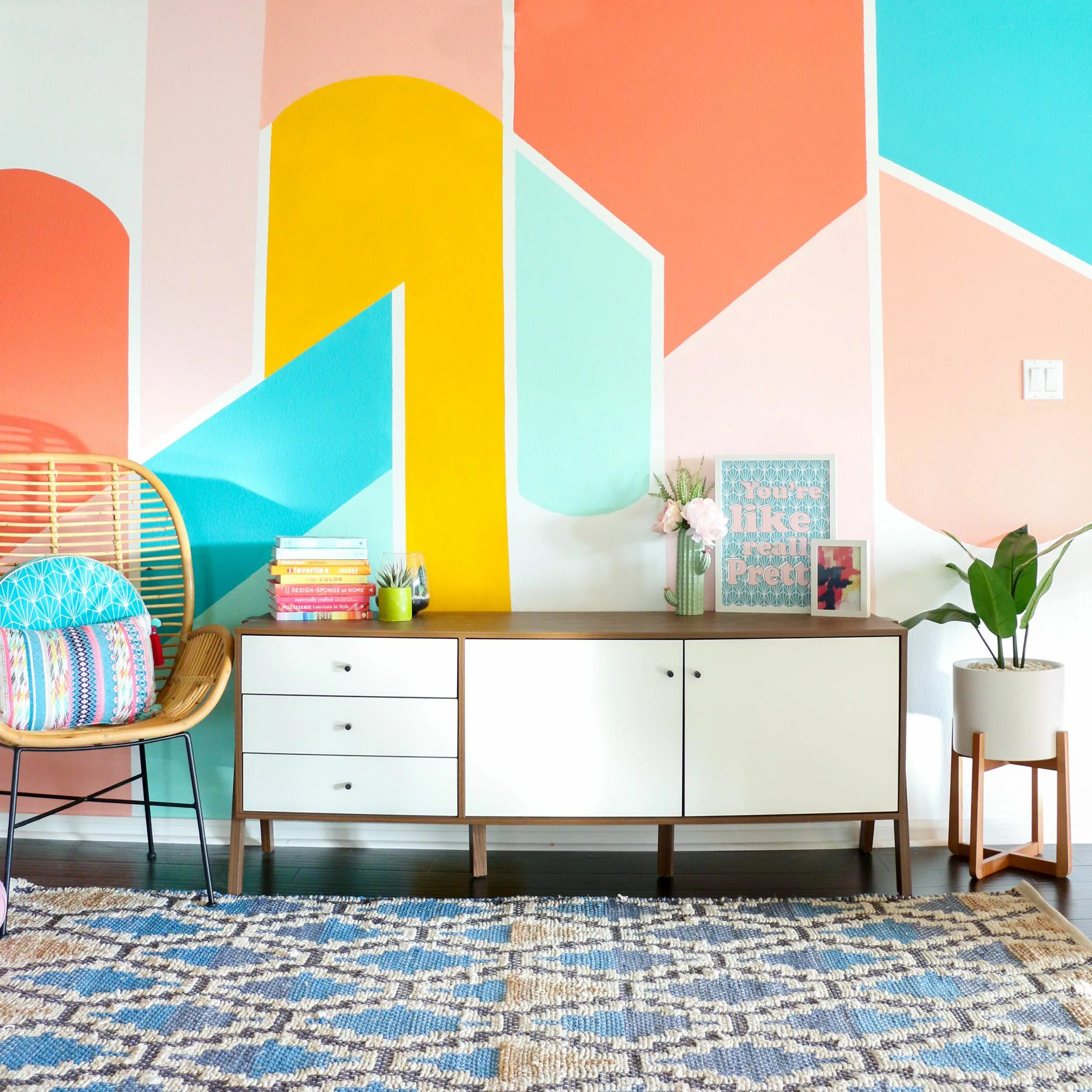 Разноцветные стены в интерьере DIY Painted Geometric Wall - A Kailo Chic Life Wall trends, Geometric wall paint