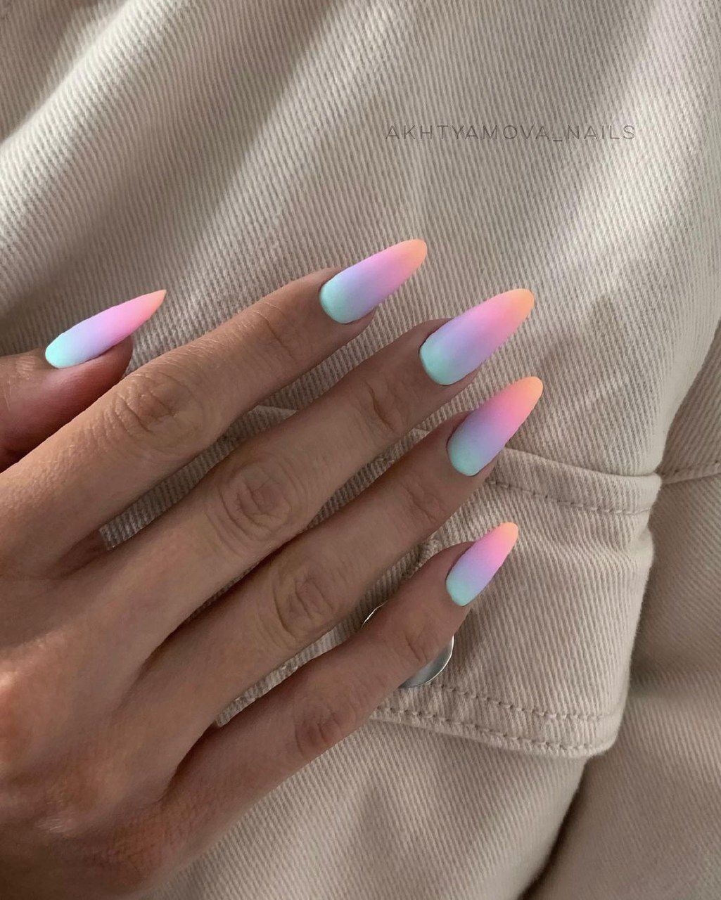 Разноцветный маникюр 2024 на миндаль Маникюр Ногти Педикюр - Разное OK.RU Cute nails, Ombre nail designs, Cute acryli