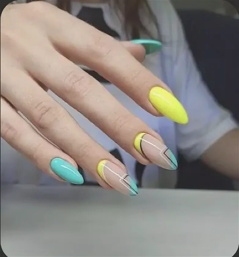 Разноцветный маникюр миндаль Verano 2021 Nails, Nail shapes, Strong nails