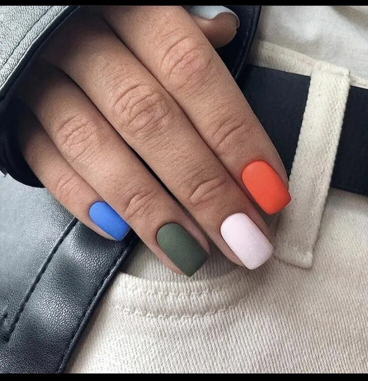 Разноцветный маникюр сочетание цветов Pin by Татьяна Авраменко on Nails in 2022 Velvet nails, Nail manicure, Simple ge