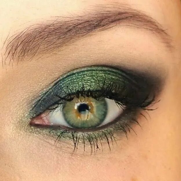 Разновидность зеленых глаз фото Восточный макияж для зеленых глаз Makeup looks for green eyes, Makeup for green 