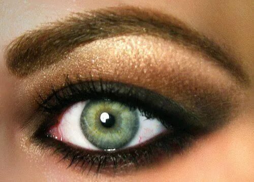 Разновидность зеленых глаз фото Pinnwand-Fotos discovered by viktoria on We Heart It Eyeshadow for green eyes, M