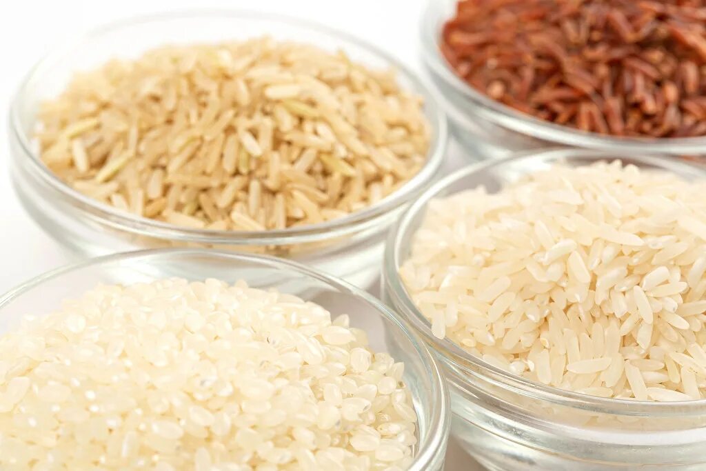 Разновидности риса фото с названиями Long rice, round rice, unpolished and brown rice varieties - Creative Commons Bi