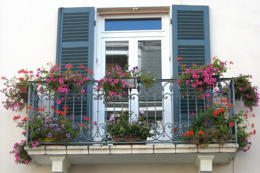 Разные балконы фото Juliet Balconies: Terrifying History & Today’s Beauty (45 Ideas) Home Interior D