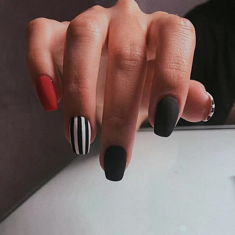 Идея для маникюра Edgy nails, Swag nails, Pretty nails