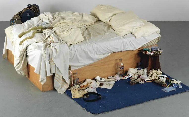 Разобранная кровать фото My bed Tracy Emin was sold for $ 4.3 million