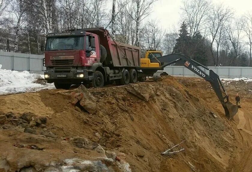 Разработка грунта фото Песок карьерный в Поселении Кленовском: 105 мастеров земляных работ с отзывами и