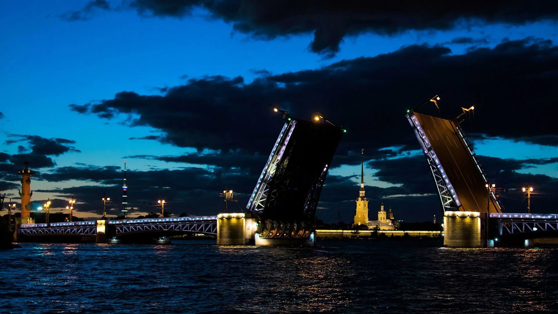 Разведение мостов в санкт петербурге фото В Петербурге разведут мосты под "Марш нахимовцев" и "Танец советских матросов"