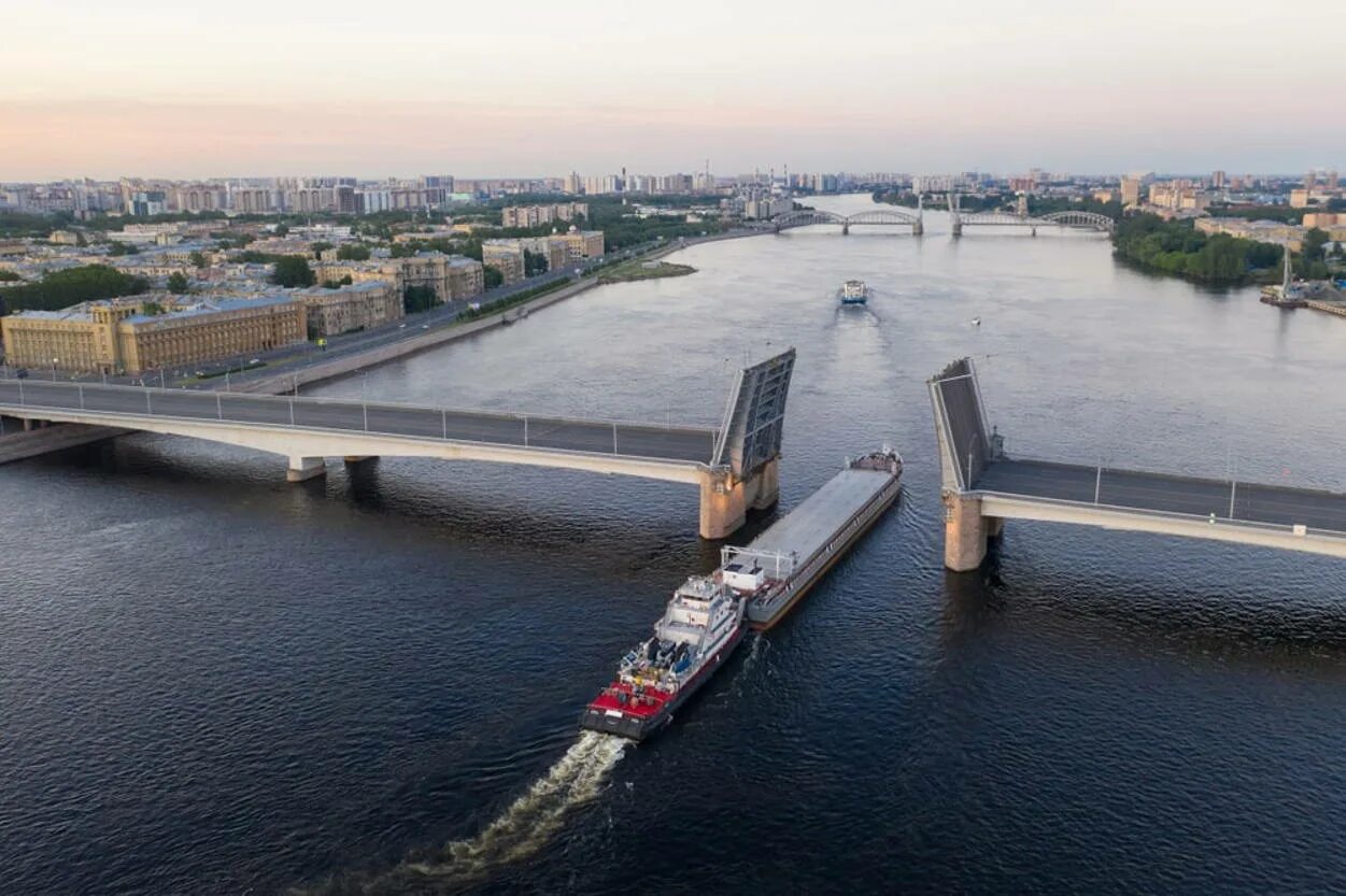 Развод моста александра невского фото Карта разводных мостов Санкт-Петербурга