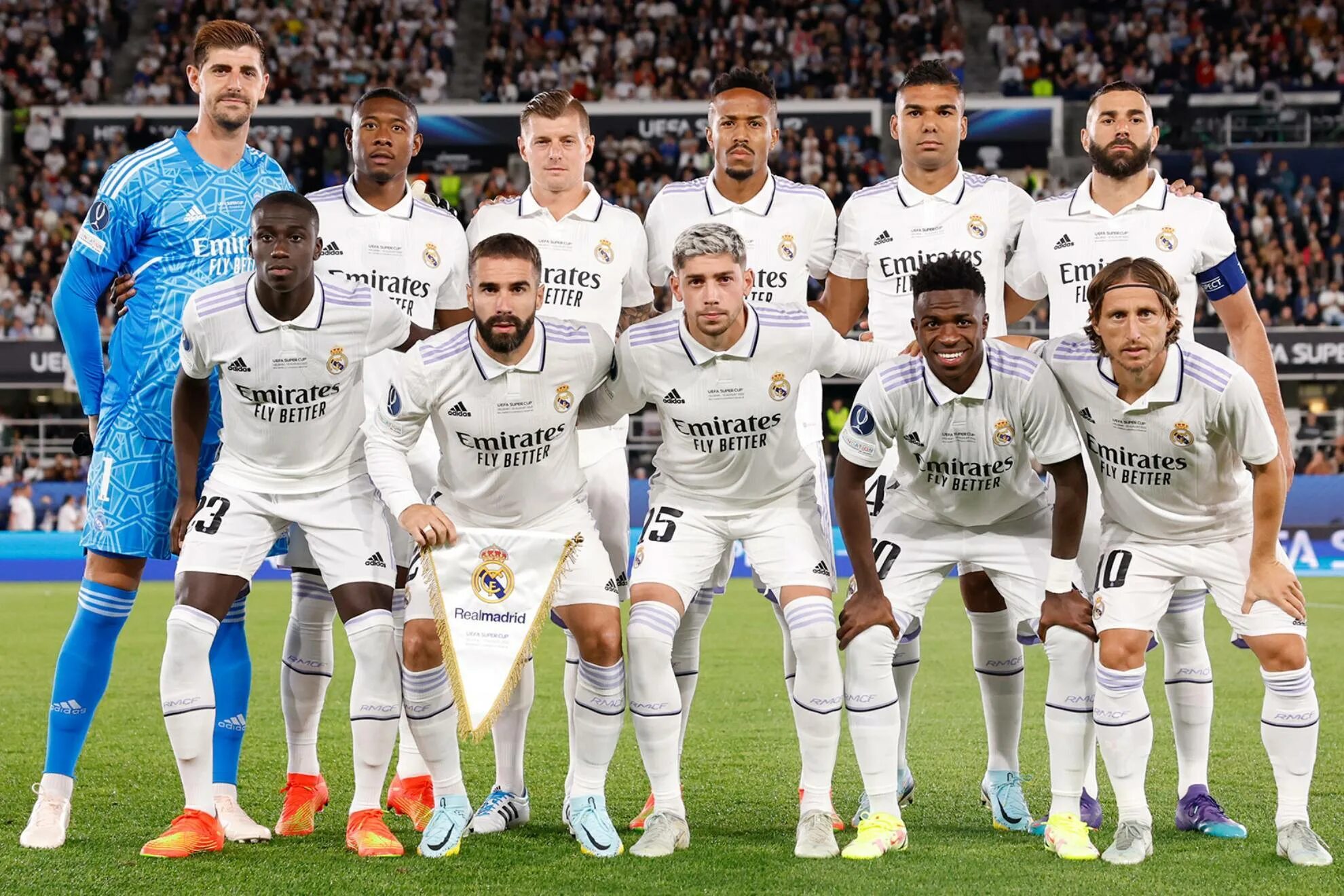 Реал клуб фото Real Madrid player ratings vs Eintracht Frankfurt: Benzema and Vinicius on song