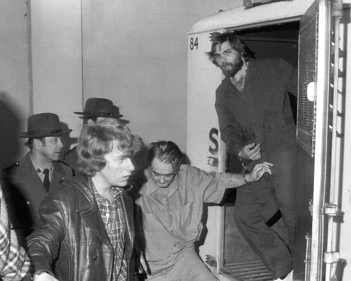 Реальная история фото PHOTOS: The Amityville murders - New York Daily News