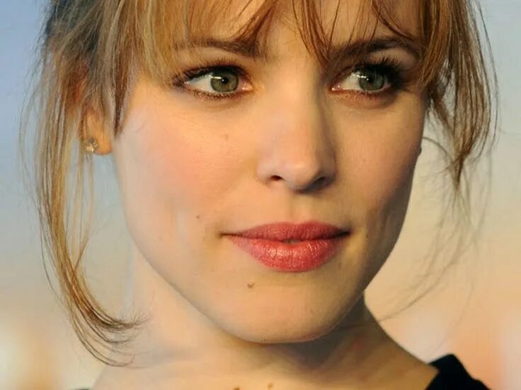 Реальные фото актрис 15 Pictures of Rachel McAdams Without Makeup! Rachel mcadams, Rachel mcadams hai