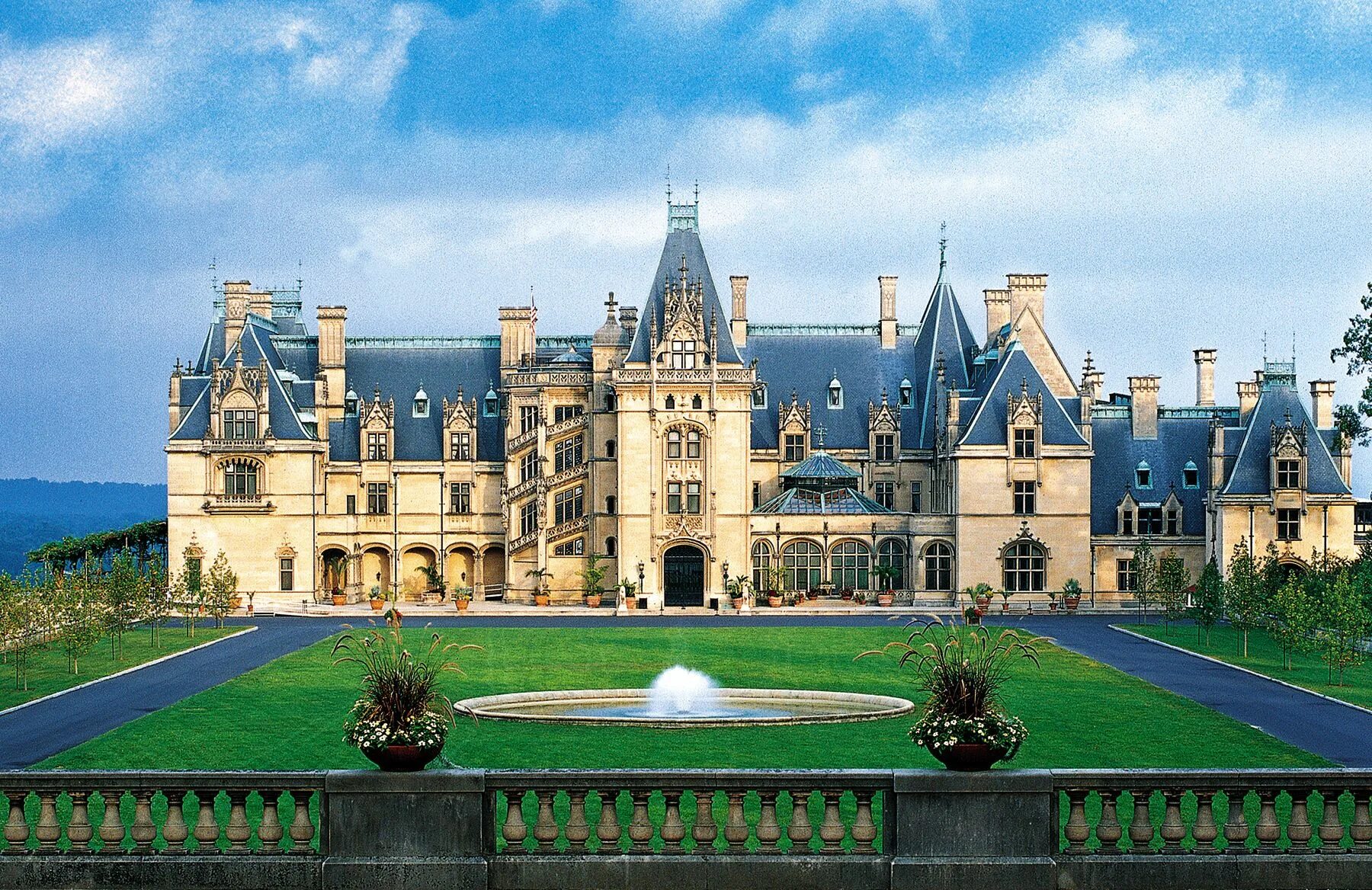 Реальные фото дворца Biltmore Estate, George Washington Vanderbilt II, Asheville, NC 1600x1038 Biltmo