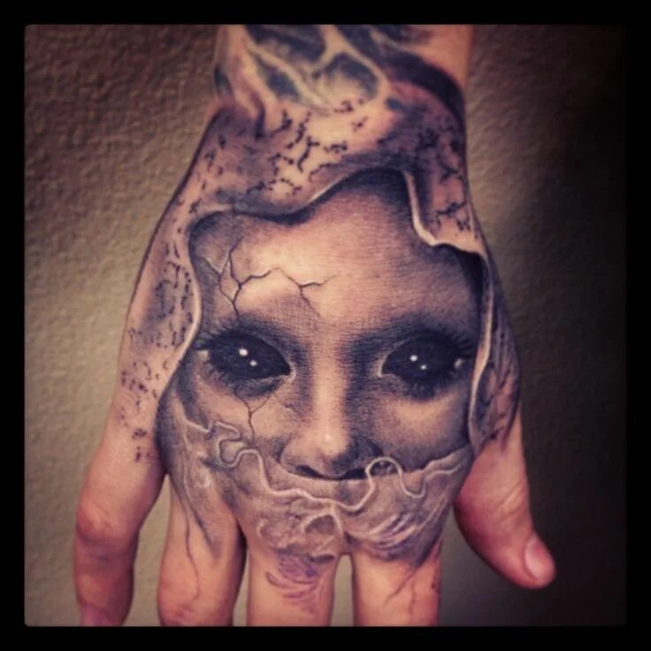 Реальные тату фото Carl Grace... Herren hand tattoos, Augen tattoos, Tattoo künstler