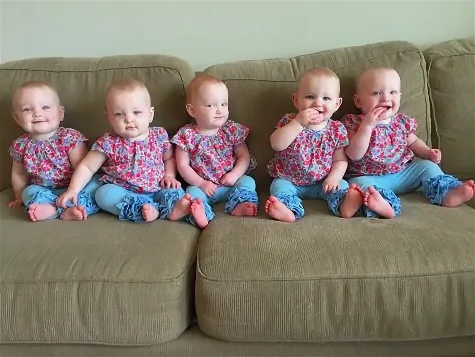 Ребенку 5 дней фото Fascinating Facts about the Busby Quintuplets