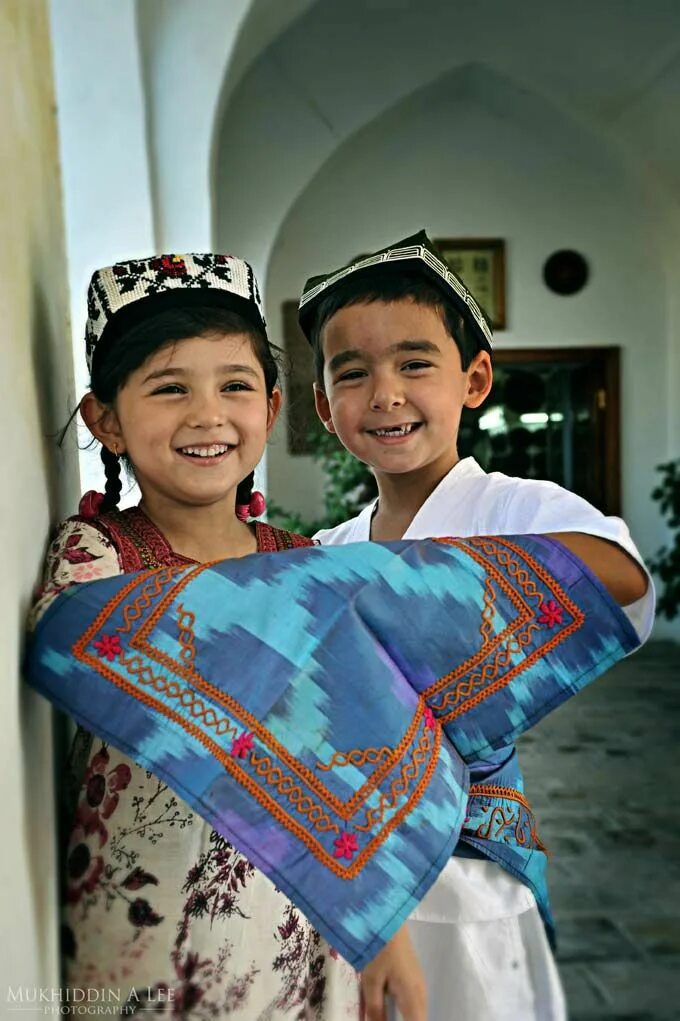 Ребенок национальный фото Uzbek Children Beautiful children, Most beautiful child, Traditional outfits