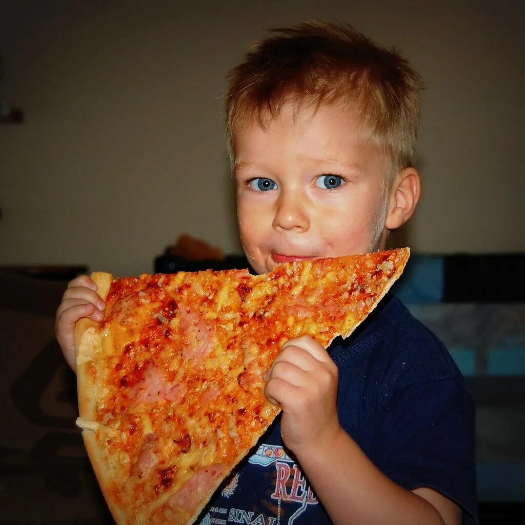 Ребенок пицца фото pizza boy tomek.pl Flickr